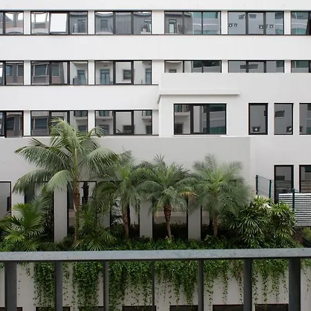 Plum Guide - The Night Owl Apartamento Lisboa